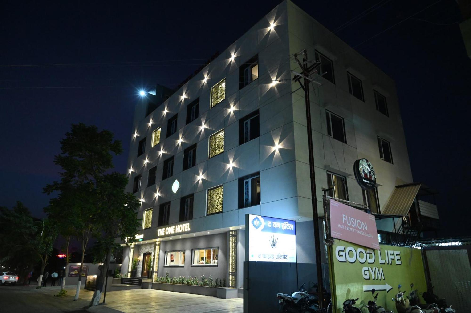 The One Hotel Nashik Bagian luar foto